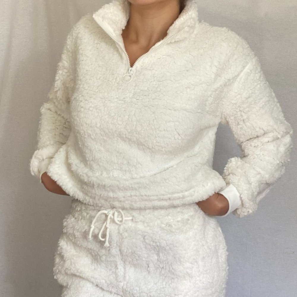 White Teddy Pull Over Sweater